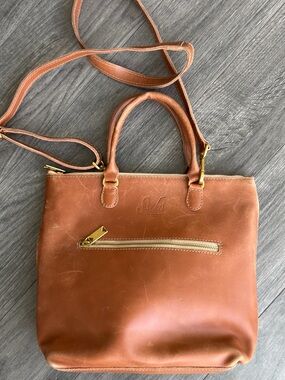 Sseko Tan Leather Shoulder Tote with Gold Hardware